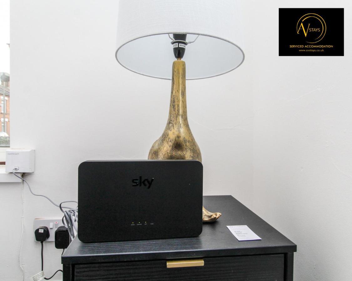 Modern House By Av Stays Short Lets & Serviced Accommodation St Helens St Helens  Bagian luar foto