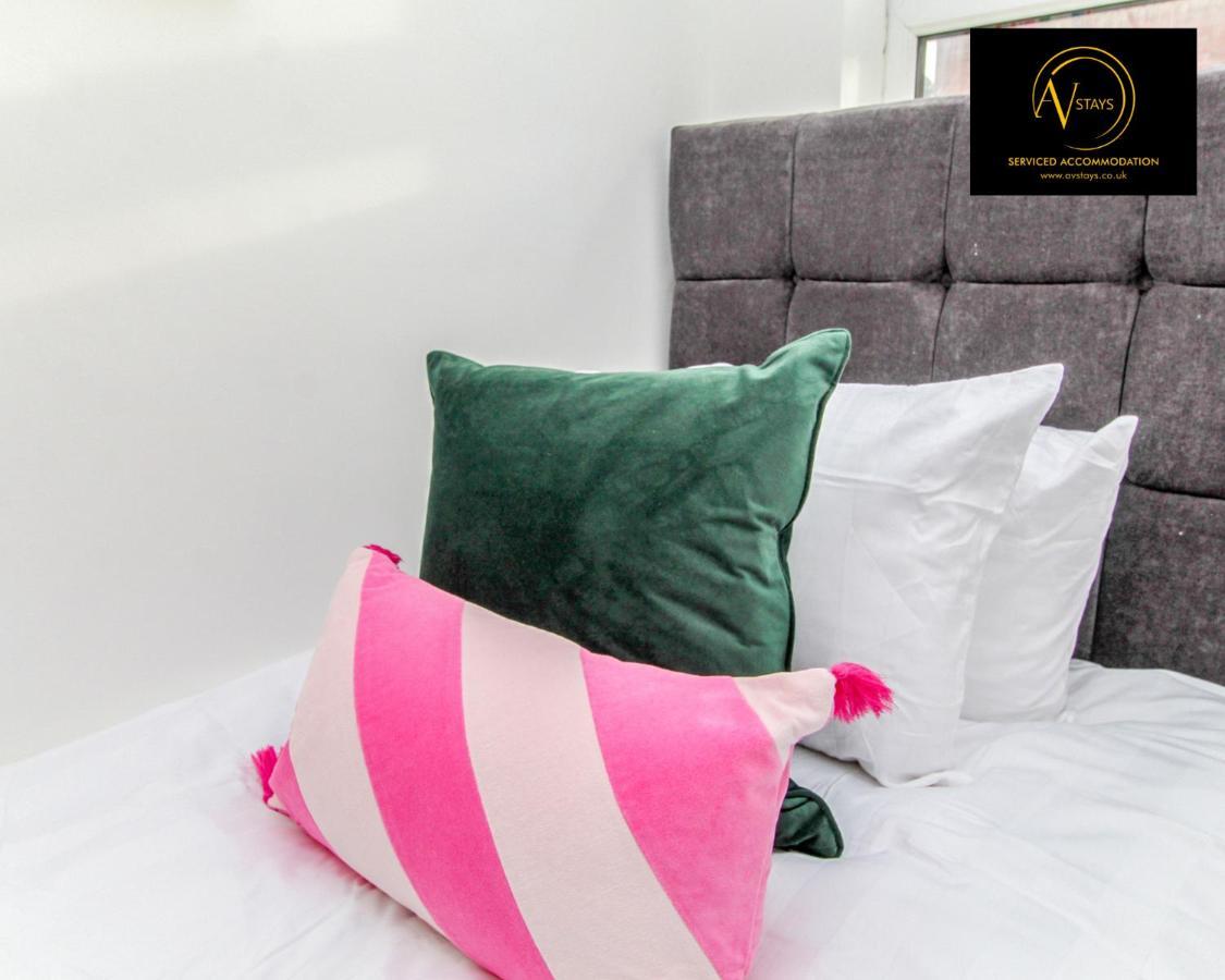 Modern House By Av Stays Short Lets & Serviced Accommodation St Helens St Helens  Bagian luar foto
