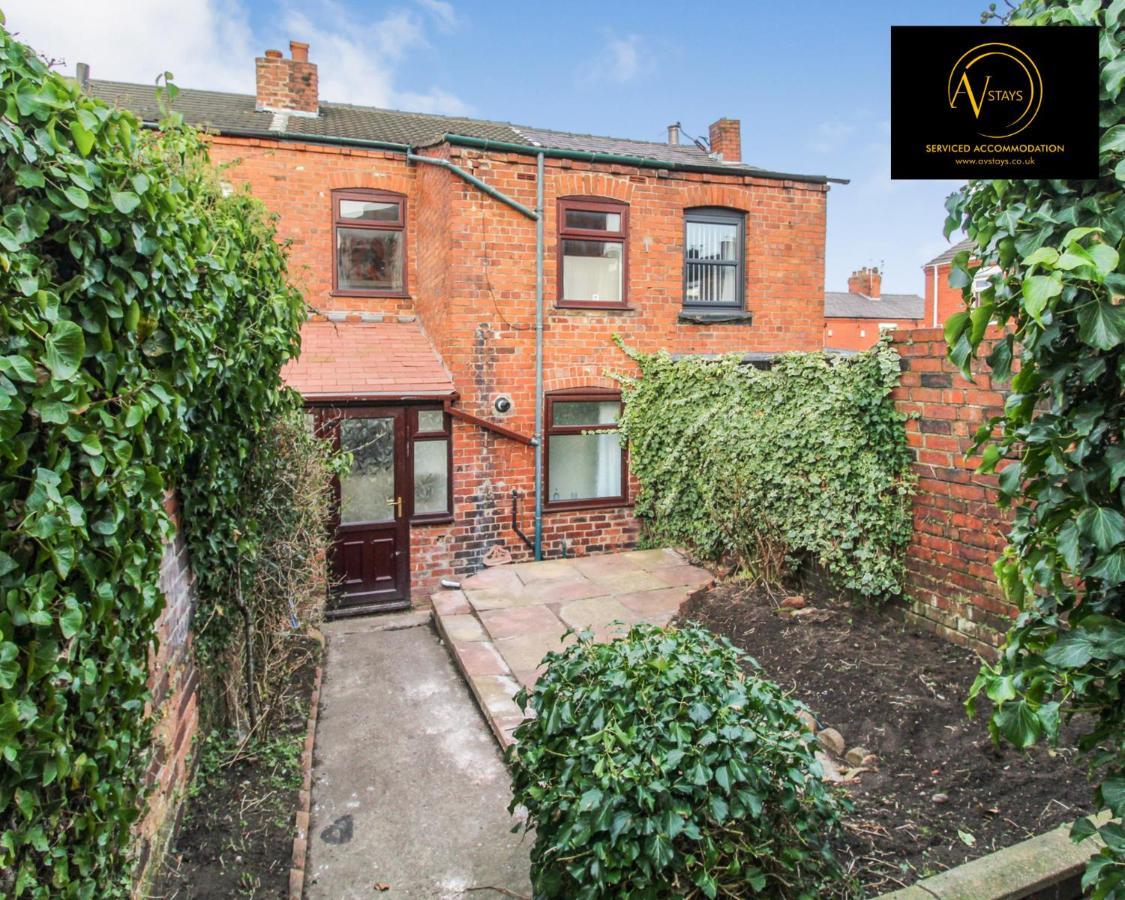 Modern House By Av Stays Short Lets & Serviced Accommodation St Helens St Helens  Bagian luar foto